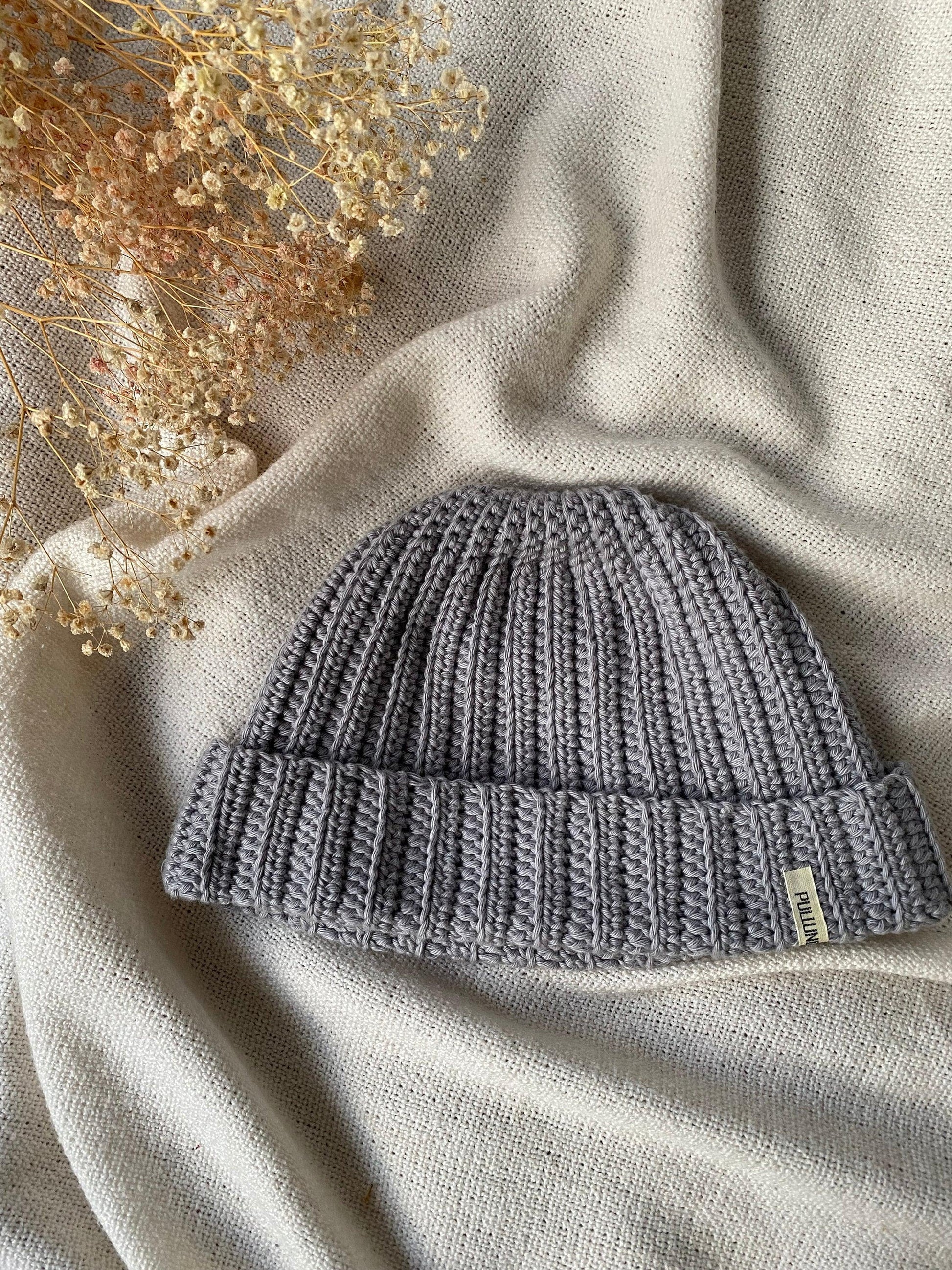 handmade grey crochet beanie, ecofair and sustainable